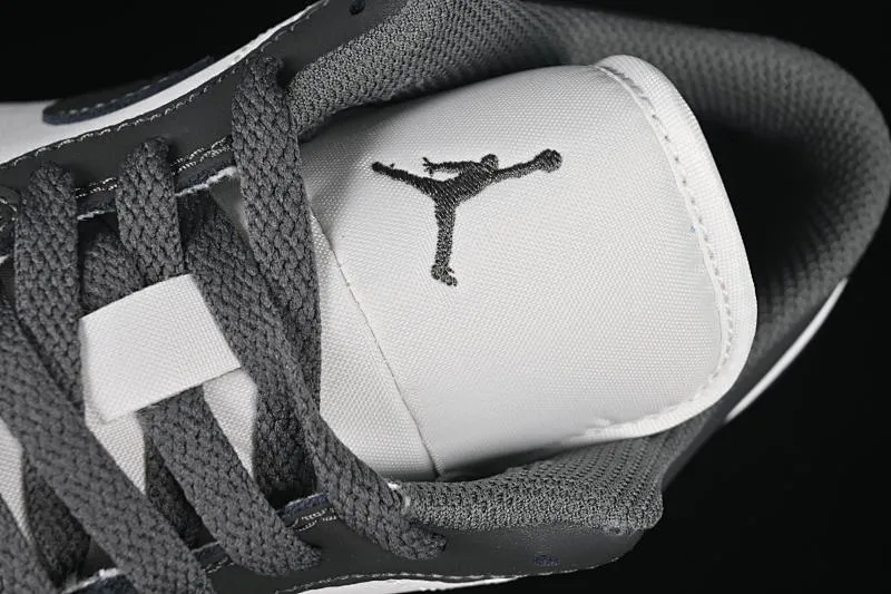 All categories Air Jordan Jordan series basketball shoes Air Jordan 1 Low G version pure original Air Jordan 1 Low AJ1 Joe 1 white and gray color low-top cultural casual sneakers 553558-044